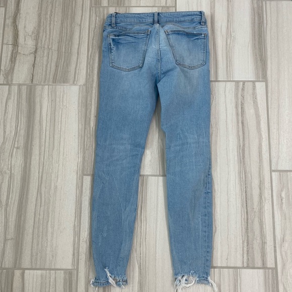Zara High Waisted Jeans size 2 - Picture 7 of 7